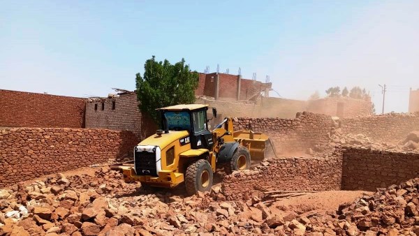 إزالة التعديات بأسوان