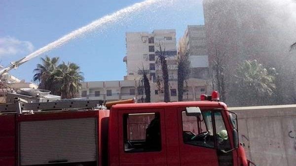 السيطرة على حريق - ارشيفية 