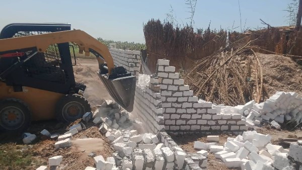 إزالة التعديات بأسوان