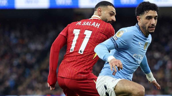 صلاح ومرموش خارج قائمة المرشحين لجائزة لاعب الشهر في الدوري الإنجليزي
