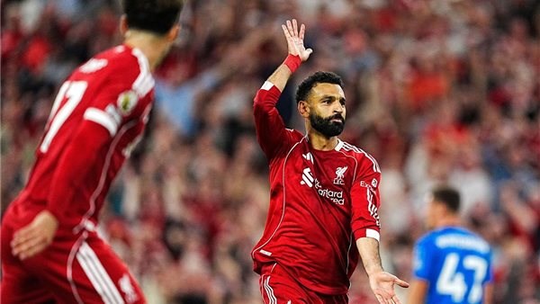 محمد صلاح نجم نادي ليفربول