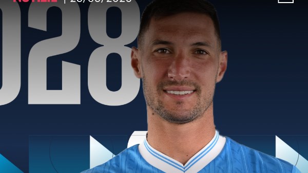 نابولي يمدد عقد بوليتانو حتى 2028