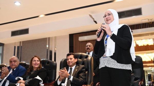 منى عبدالكريم