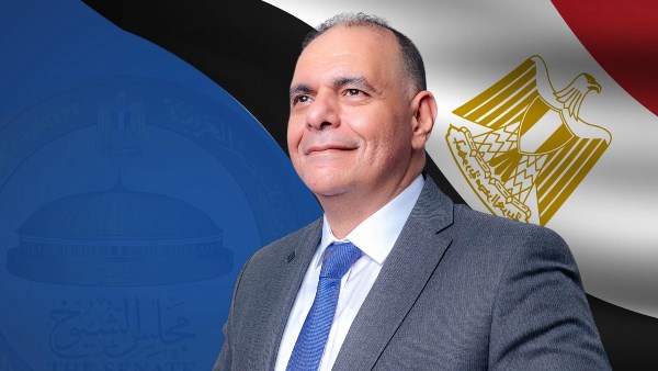 الدكتور رجائي عزت
