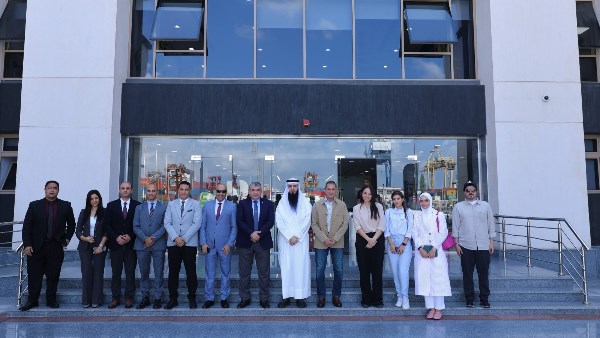 وفد كويتي يزور ميناء الإسكندرية