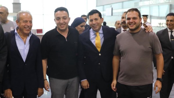 وزير الرياضة يستقبل بعثة منتخب مصر