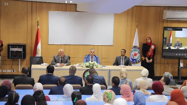 حنيجل : توفير وسائل انتقال من مختلف المحافظات، وسكن جامعي متميز لطلاب الجامعة