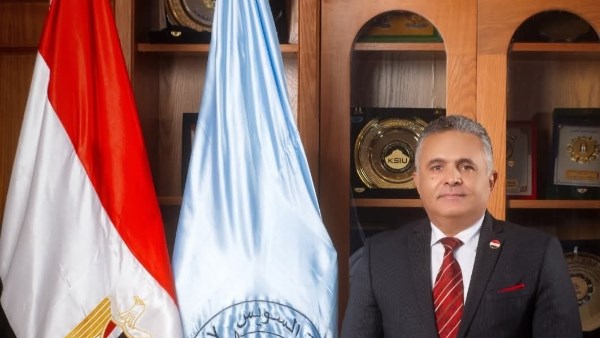 رئيس جامعة السويس يعلن : إدراج أربعة عشر عضوًا من أعضاء هيئة التدريس بالجامعة ضمن تقرير جامعة ستانفورد
