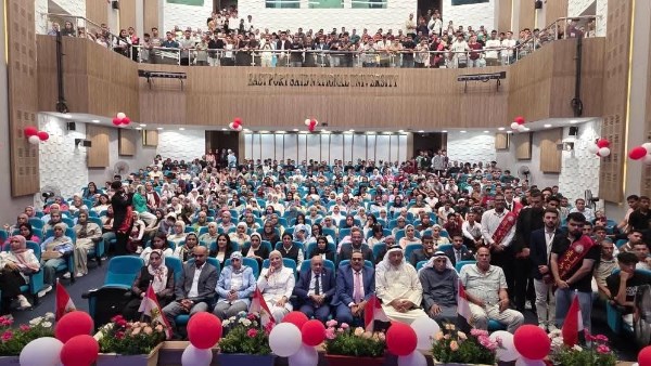 طلاب من أجل مصر يستقبلون زملاءهم الجدد بجامعة شرق بورسعيد الأهلية