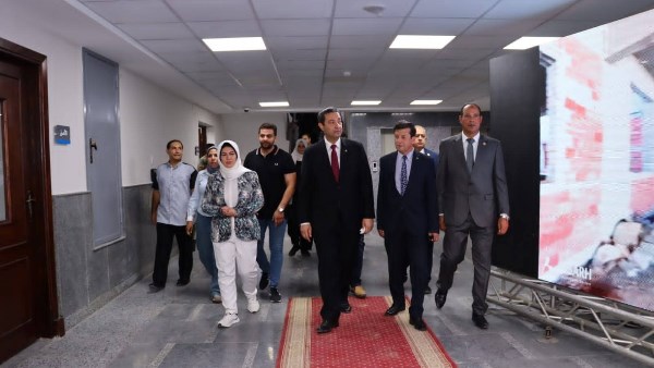 محافظ دمياط 