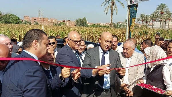 جانب من الافتتاح 