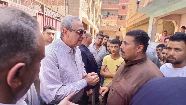 استجابة لشكاوى المواطنين.. محافظ الغربية في جولة ميدانية داخل عزبة أبو وافي بالمحلة