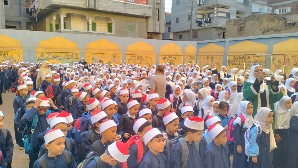 طلاب وطالبات الغربية 