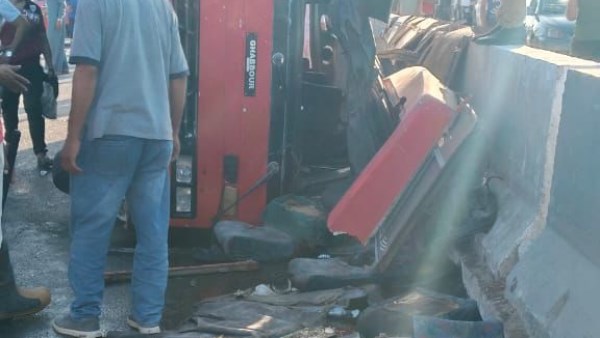 ارتفاع عدد ضحايا حادث انقلاب أتوبيس بطريق سعود الحسينية إلى حالة وفاة و 28 مصابا
