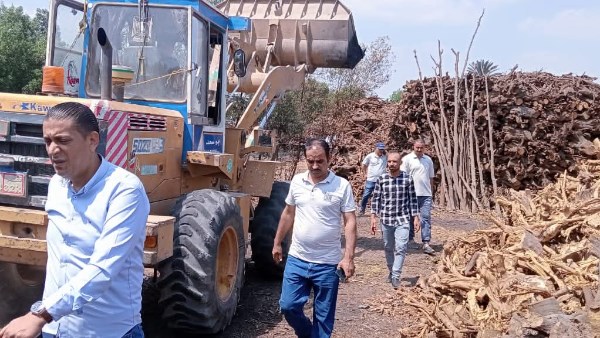 جهاز شئون البيئة بالشرقية يشن حملة مفاجئة على 194 مكمورة وفاخورة للقضاء على السحابة السوداء