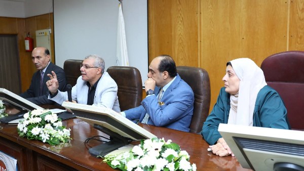 جامعة الزقازيق 