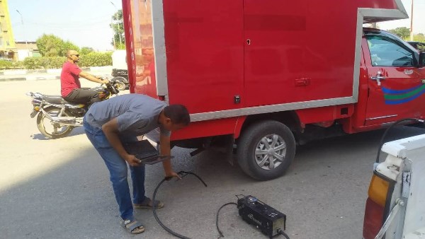 فحص عوادم السيارات