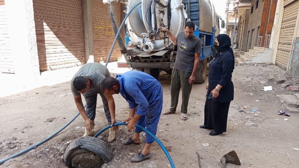تطهير بالوعات الصرف وصفايات الأمطار 