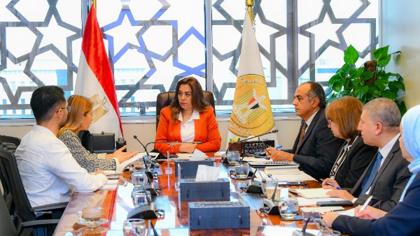 اجتماع وزيرة التنمية المحلية 