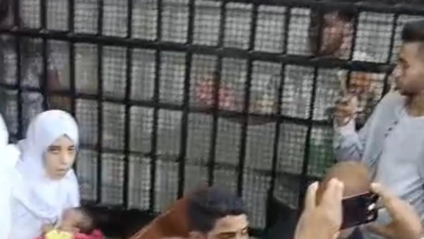 حطت لهم سـ ـم في الخبز.. تأجيل محاكمة المتهمة بقتل زوجها وأطفاله الـ 6