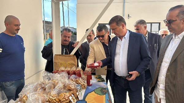 وزيرا الزراعة والشؤون النيابية 