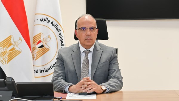 وزير الري