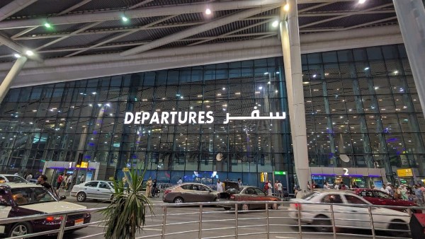 مطار القاهرة 