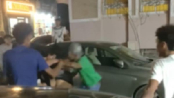 المشاجرة