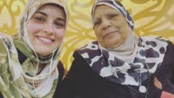 رجاء حزين : تكريم الرئيس السيسي منحة ربانية في ذكرى المولد النبوي