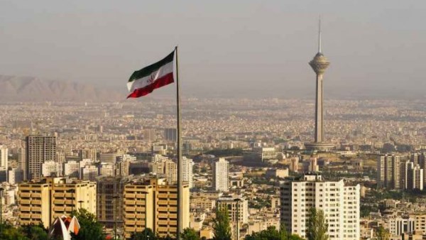 إيران 