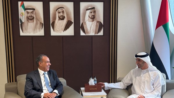 وزير الخارجية يلتقي وزير التجارة الخارجية بدولة الإمارات العربية المتحدة