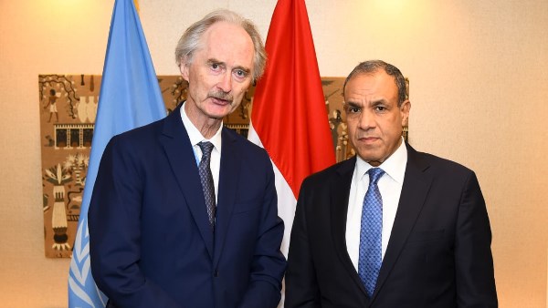 وزير الخارجية يلتقى مبعوث الأمم المتحدة الخاص إلى سوريا