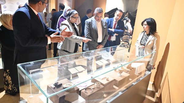 محافظ جنوب سيناء يفتتح معرض بريق الفضة في متحف شرم الشيخ