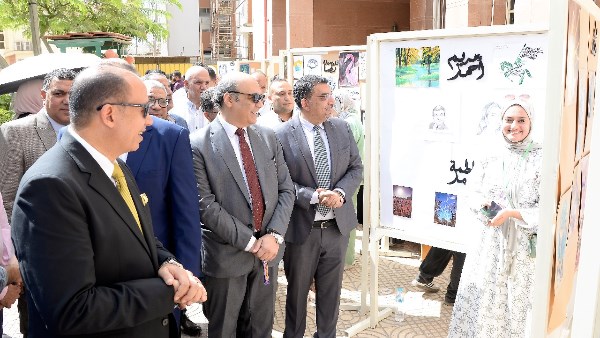 رئيس  جامعة المنصورة