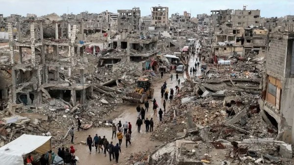 جيش  الاحتلال يطوق مدينة غزة وارتقاء 19 شهيدا منذ فجر اليوم