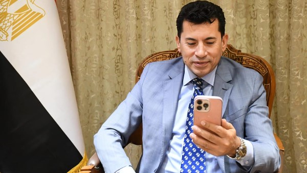 وزير الشباب والرياضة 