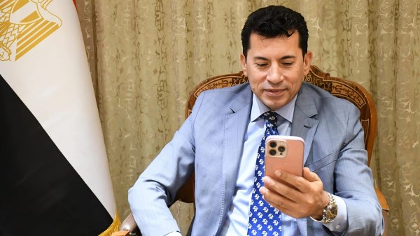 أشرف صبحي 