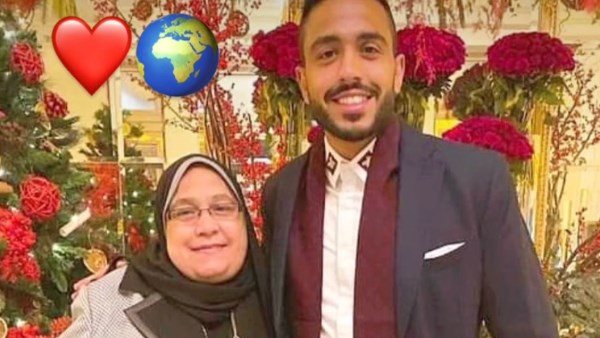 محمود كهربا ووالدته