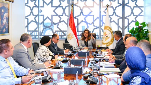 وزيرة البيئة