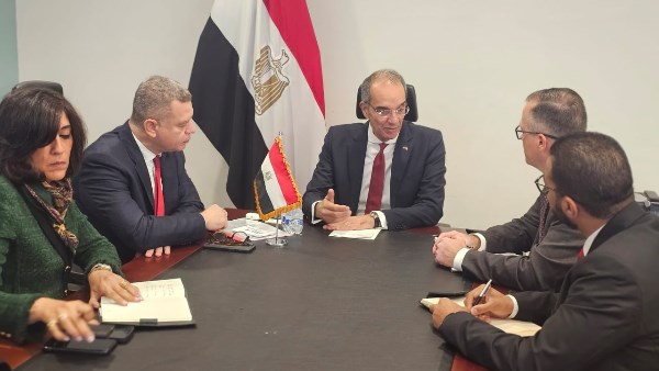 وزير الاتصالات