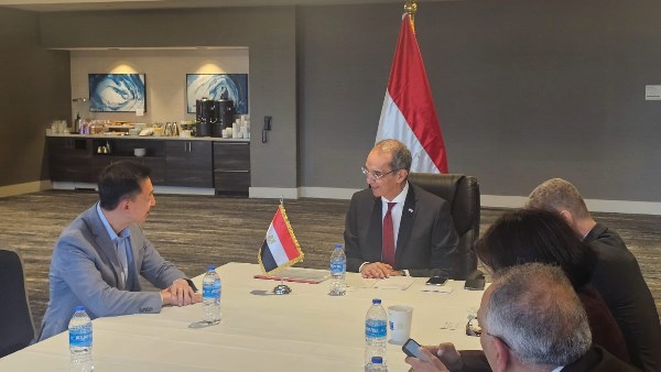 وزير الاتصالات