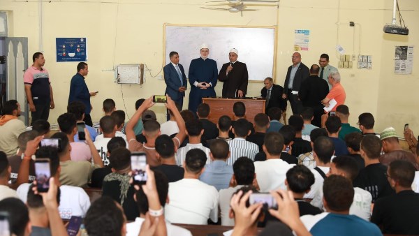 وكيل الأزهر ورئيس الجامعة يتفقدان المحاضرات بكلية الشريعة والقانون بالقاهرة