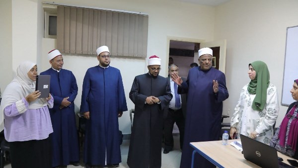 البحوث الإسلاميَّة يفتتح البرنامج التدريبي للغة الإشارة بالتعاون مع خريجي الأزهر والقومي لذوي الإعاقة