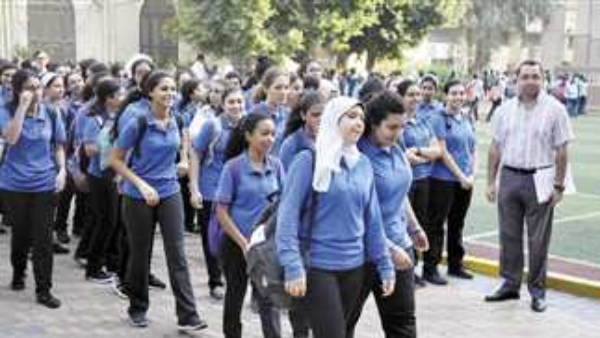 احم أولادك من العقاب.. محظورات العام الدراسي الجديد في المدارس والجامعات