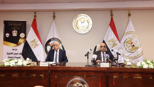وزير العدل والنائب العام 