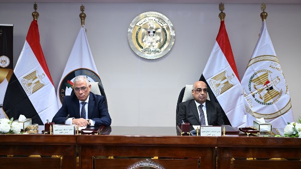 وزير العدل والنائب العام 
