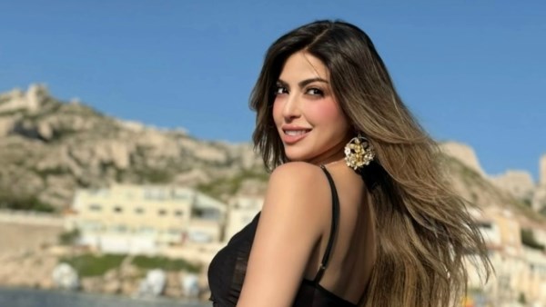 بفستان أسود.. ميرنا نور الدين تستعرض جمالها عبر إنستجرام