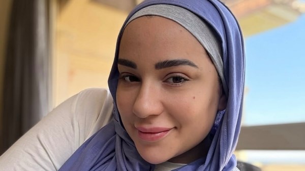 اسما شريف منير