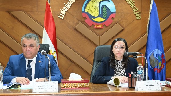 محافظ البحيرة