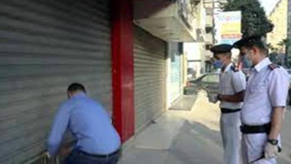 تحرير 138 مخالفة للمحال غير الملتزمة بقرار الغلق لترشيد الكهرباء
